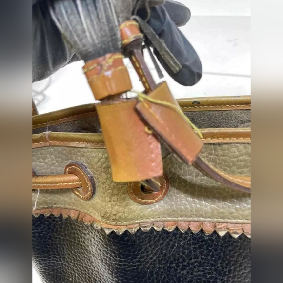Dooney & Bourke Vintage Y2k Teton Drawstring Bucket Purse Handbag - Picture 5 of 8